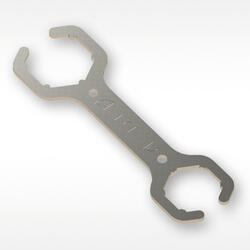 Accessories for mounting CEE-plugs and sockets